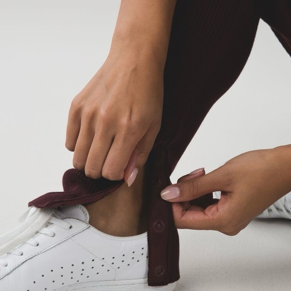 Lululemon Find Your Mantra Pants Size 6 - Picture 5 of 9